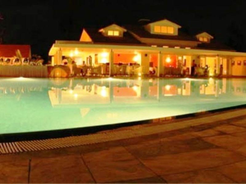 อมันวนา สปา รีสอร์ต - โคออร์ก Hotel กูชาลนาการ์ ภายนอก รูปภาพ